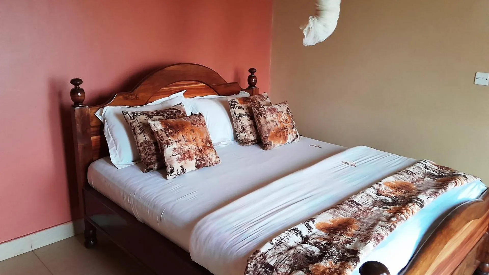 Olina Hotel And Apartments קמפאלה