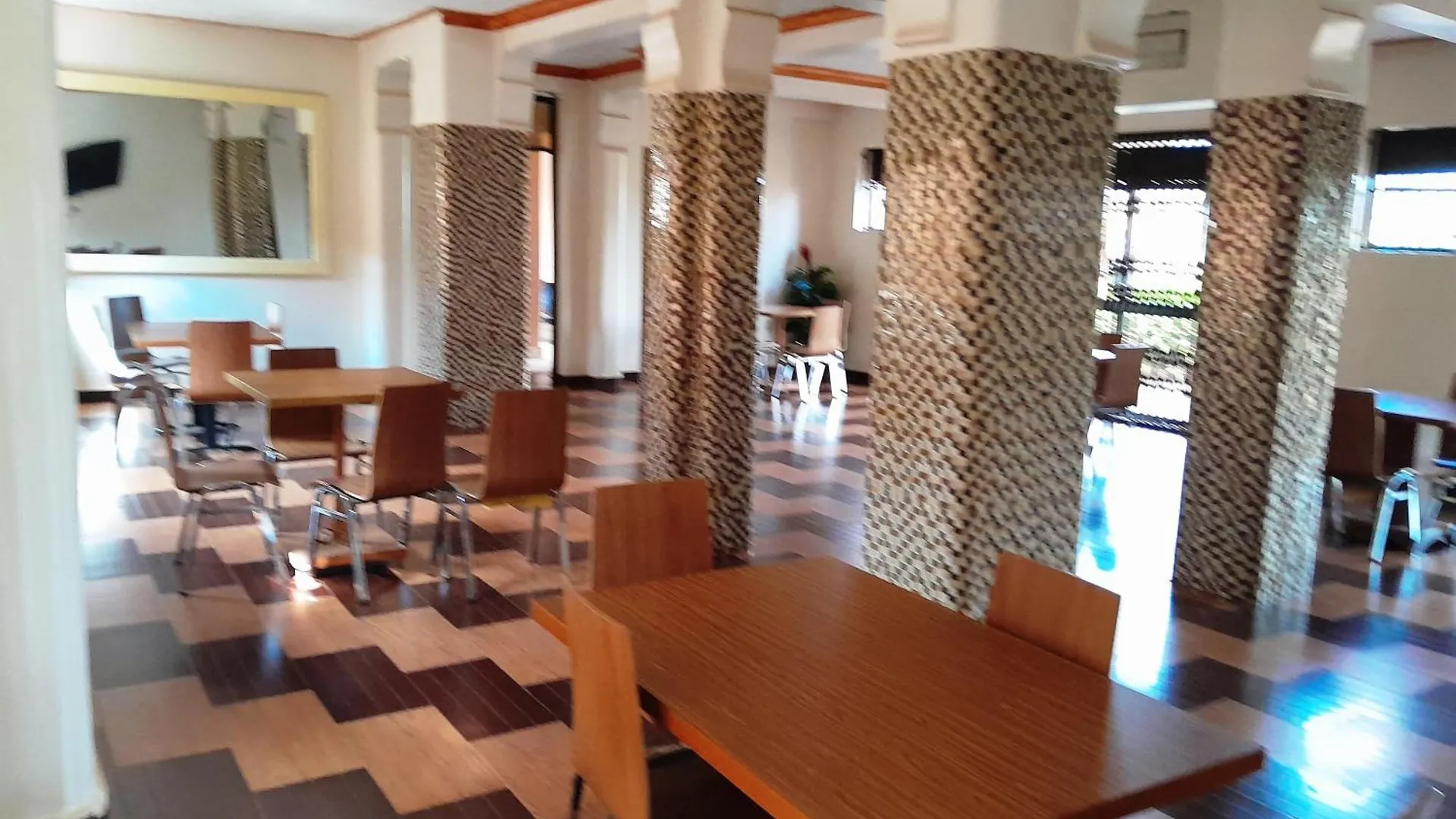 Olina Hotel And Apartments קמפאלה 2*,